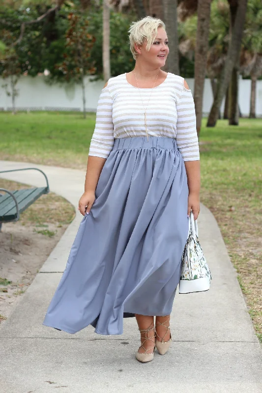 Twirl Maxi Skirt w/ Pockets - Granite lace skirt intricate