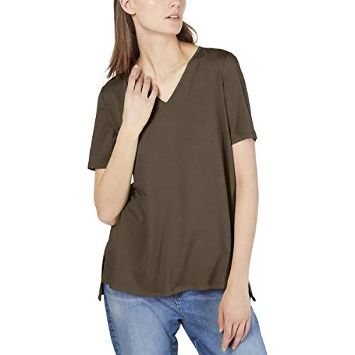 High-Low V-Neck Tencel ™ T-Shirt Welt Pockets Slit Pockets