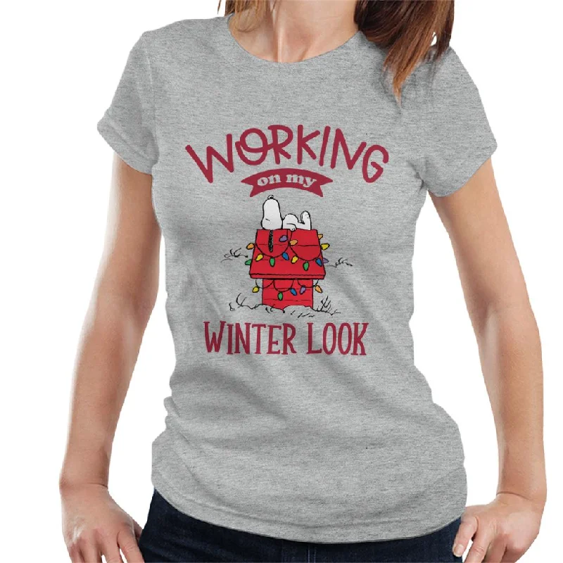 Peanuts Working On My Winter Look Women's T-Shirt Asymmetrical Pockets Print